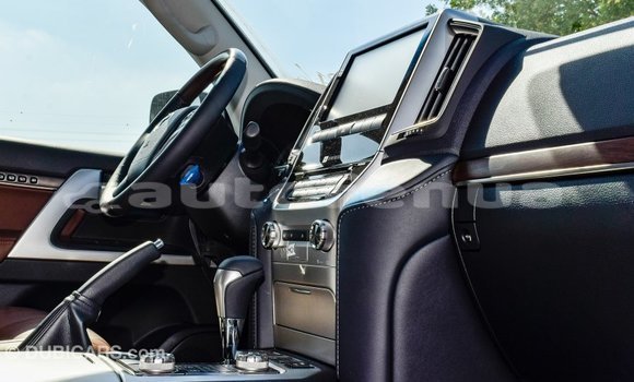 Acheter Import Voiture Toyota Land Cruiser Noir à Import - Dubai, Marquesas Acheter Import Voiture Toyota Land Cruiser Noir à Import - Dubai, Marquesas