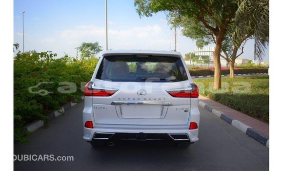 Buy Import Lexus LX White Car in Import - Dubai in Marquesas Buy Import Lexus LX White Car in Import - Dubai in Marquesas