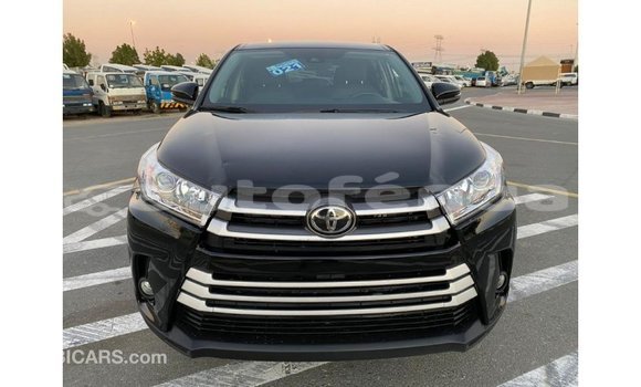 Acheter Import Voiture Toyota Highlander Noir à Import - Dubai, Marquesas Acheter Import Voiture Toyota Highlander Noir à Import - Dubai, Marquesas