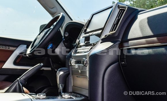 Acheter Import Voiture Toyota Land Cruiser Noir à Import - Dubai, Marquesas Acheter Import Voiture Toyota Land Cruiser Noir à Import - Dubai, Marquesas
