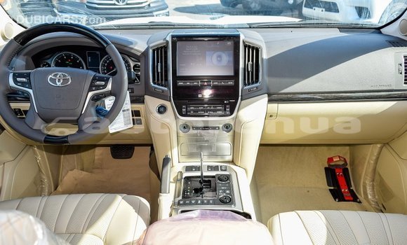 Buy Import Toyota Land Cruiser Black Car in Import - Dubai in Marquesas Buy Import Toyota Land Cruiser Black Car in Import - Dubai in Marquesas