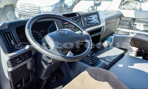 Buy Import Toyota Coaster White Car in Import - Dubai in Marquesas Buy Import Toyota Coaster White Car in Import - Dubai in Marquesas