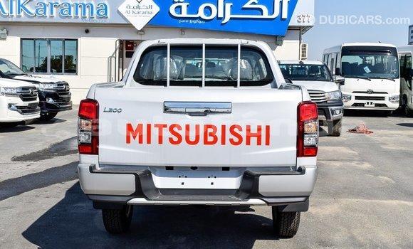 Buy Import Mitsubishi L200 White Car in Import - Dubai in Marquesas Buy Import Mitsubishi L200 White Car in Import - Dubai in Marquesas