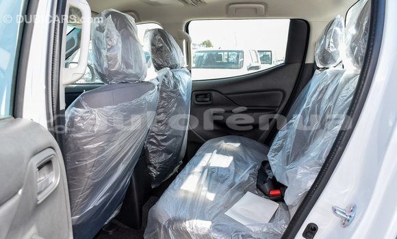 Buy Import Mitsubishi L200 White Car in Import - Dubai in Marquesas Buy Import Mitsubishi L200 White Car in Import - Dubai in Marquesas