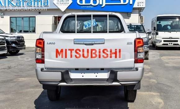 Buy Import Mitsubishi L200 White Car in Import - Dubai in Marquesas Buy Import Mitsubishi L200 White Car in Import - Dubai in Marquesas