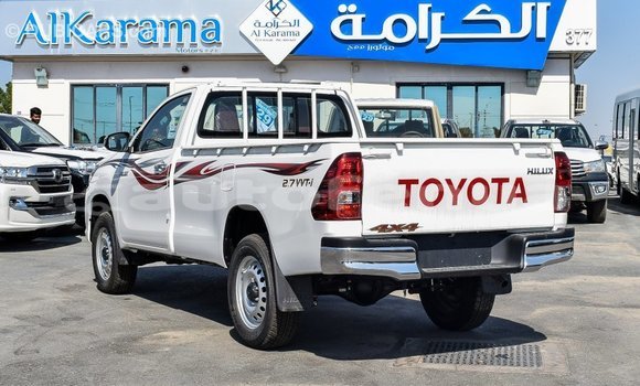 Buy Import Toyota Hilux White Car in Import - Dubai in Marquesas Buy Import Toyota Hilux White Car in Import - Dubai in Marquesas