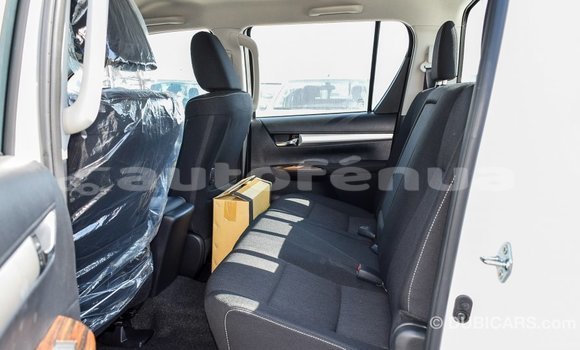 Buy Import Toyota Hilux White Car in Import - Dubai in Marquesas Buy Import Toyota Hilux White Car in Import - Dubai in Marquesas