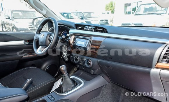 Buy Import Toyota Hilux White Car in Import - Dubai in Marquesas Buy Import Toyota Hilux White Car in Import - Dubai in Marquesas