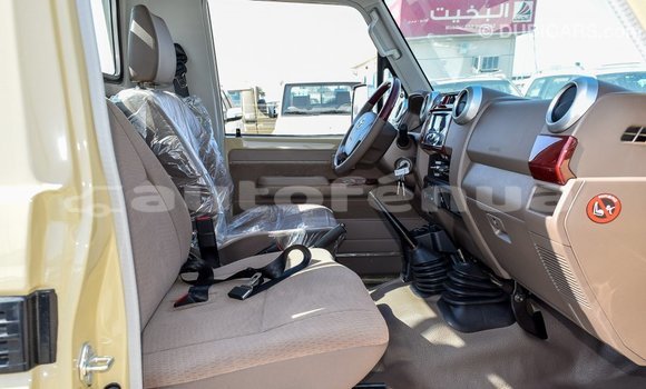 Buy Import Toyota Land Cruiser Beige Car in Import - Dubai in Marquesas Buy Import Toyota Land Cruiser Beige Car in Import - Dubai in Marquesas