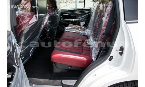 Acheter Import Voiture Lexus LX Blanc à Import - Dubai, Marquesas Acheter Import Voiture Lexus LX Blanc à Import - Dubai, Marquesas