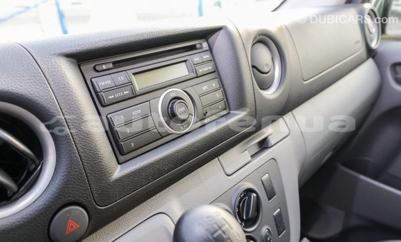 Acheter Import Voiture Nissan Urvan Blanc à Import - Dubai, Marquesas Acheter Import Voiture Nissan Urvan Blanc à Import - Dubai, Marquesas