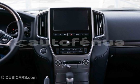 Acheter Import Voiture Toyota Land Cruiser Noir à Import - Dubai, Marquesas Acheter Import Voiture Toyota Land Cruiser Noir à Import - Dubai, Marquesas