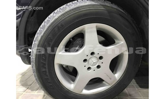 Buy Import Mercedes-Benz 190 (W201) Blue Car in Import - Dubai in Marquesas Buy Import Mercedes-Benz 190 (W201) Blue Car in Import - Dubai in Marquesas