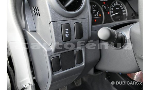 Buy Import Toyota Land Cruiser White Car in Import - Dubai in Marquesas Buy Import Toyota Land Cruiser White Car in Import - Dubai in Marquesas