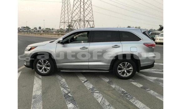 Acheter Import Voiture Toyota Highlander Autre à Import - Dubai, Marquesas Acheter Import Voiture Toyota Highlander Autre à Import - Dubai, Marquesas