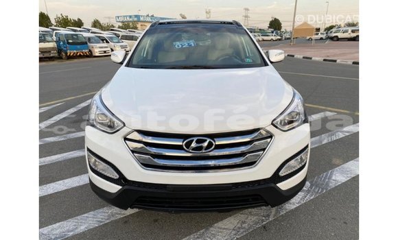 Acheter Import Voiture Hyundai Santa Fe Blanc à Import - Dubai, Marquesas Acheter Import Voiture Hyundai Santa Fe Blanc à Import - Dubai, Marquesas