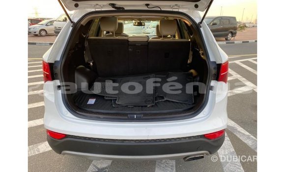 Acheter Import Voiture Hyundai Santa Fe Blanc à Import - Dubai, Marquesas Acheter Import Voiture Hyundai Santa Fe Blanc à Import - Dubai, Marquesas