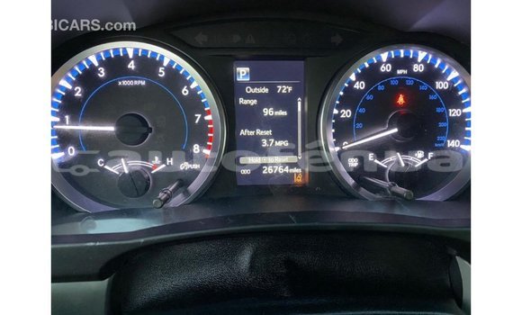 Acheter Import Voiture Toyota Highlander Blanc à Import - Dubai, Marquesas Acheter Import Voiture Toyota Highlander Blanc à Import - Dubai, Marquesas