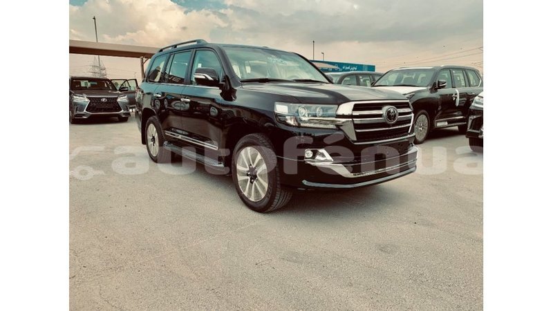 Big with watermark toyota land cruiser marquesas import dubai 2505