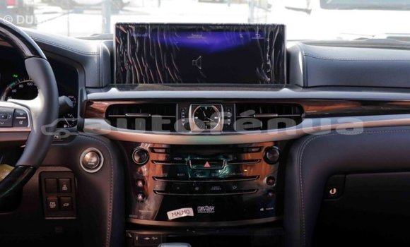 Acheter Import Voiture Lexus LX Blanc à Import - Dubai, Marquesas Acheter Import Voiture Lexus LX Blanc à Import - Dubai, Marquesas