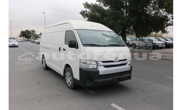 Acheter Import Voiture Toyota Hiace Blanc à Import - Dubai, Marquesas Acheter Import Voiture Toyota Hiace Blanc à Import - Dubai, Marquesas