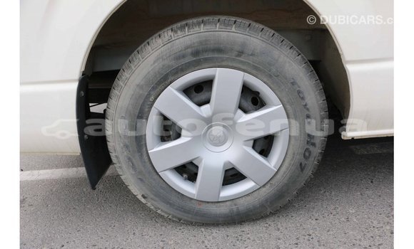 Acheter Import Voiture Toyota Hiace Blanc à Import - Dubai, Marquesas Acheter Import Voiture Toyota Hiace Blanc à Import - Dubai, Marquesas