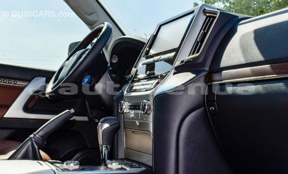 Acheter Import Voiture Toyota Land Cruiser Noir à Import - Dubai, Marquesas Acheter Import Voiture Toyota Land Cruiser Noir à Import - Dubai, Marquesas