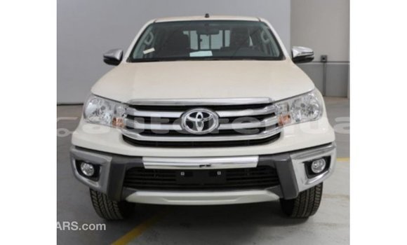 Acheter Import Voiture Toyota Hilux Blanc à Import - Dubai, Marquesas Acheter Import Voiture Toyota Hilux Blanc à Import - Dubai, Marquesas