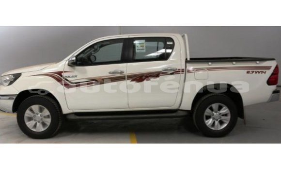 Acheter Import Voiture Toyota Hilux Blanc à Import - Dubai, Marquesas Acheter Import Voiture Toyota Hilux Blanc à Import - Dubai, Marquesas