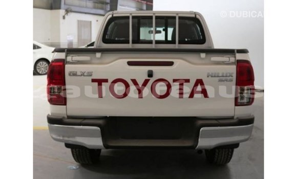 Acheter Import Voiture Toyota Hilux Blanc à Import - Dubai, Marquesas Acheter Import Voiture Toyota Hilux Blanc à Import - Dubai, Marquesas