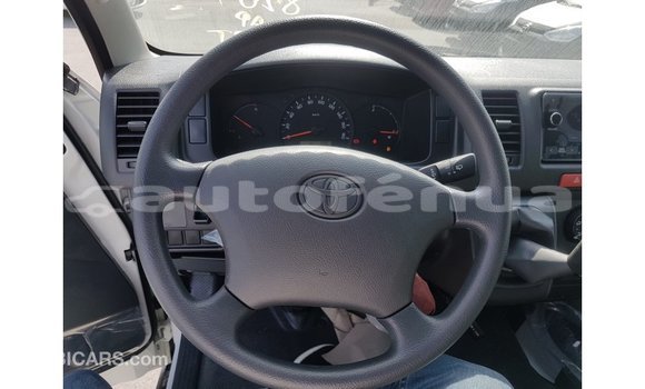 Buy Import Toyota Hiace White Car in Import - Dubai in Marquesas Buy Import Toyota Hiace White Car in Import - Dubai in Marquesas