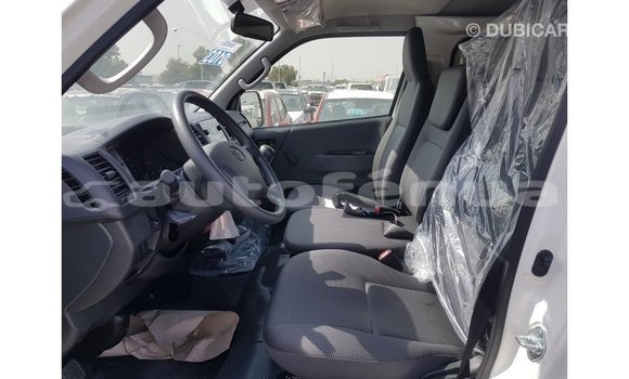 Buy Import Toyota Hiace White Car in Import - Dubai in Marquesas Buy Import Toyota Hiace White Car in Import - Dubai in Marquesas