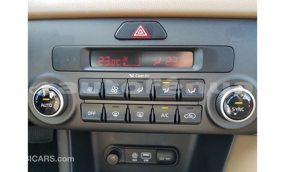 Acheter Import Voiture Kia Sportage Blanc à Import - Dubai, Marquesas Acheter Import Voiture Kia Sportage Blanc à Import - Dubai, Marquesas