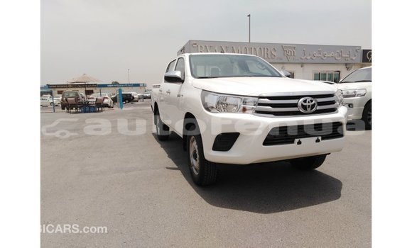 Buy Import Toyota Hilux White Car in Import - Dubai in Marquesas Buy Import Toyota Hilux White Car in Import - Dubai in Marquesas