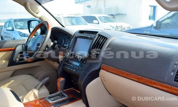 Buy Import Toyota Land Cruiser Black Car in Import - Dubai in Marquesas Buy Import Toyota Land Cruiser Black Car in Import - Dubai in Marquesas
