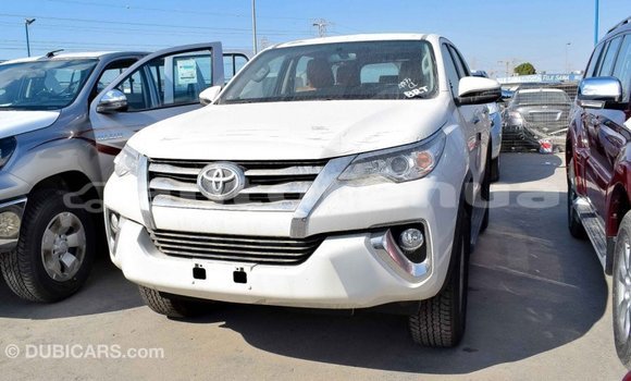 Acheter Import Voiture Toyota Fortuner Blanc à Import - Dubai, Marquesas Acheter Import Voiture Toyota Fortuner Blanc à Import - Dubai, Marquesas