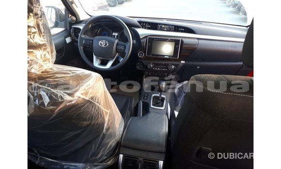 Acheter Import Voiture Toyota Hilux Rouge à Import - Dubai, Marquesas Acheter Import Voiture Toyota Hilux Rouge à Import - Dubai, Marquesas