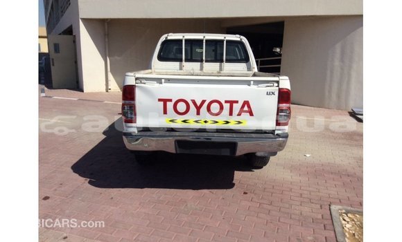 Buy Import Toyota Hilux White Car in Import - Dubai in Marquesas Buy Import Toyota Hilux White Car in Import - Dubai in Marquesas