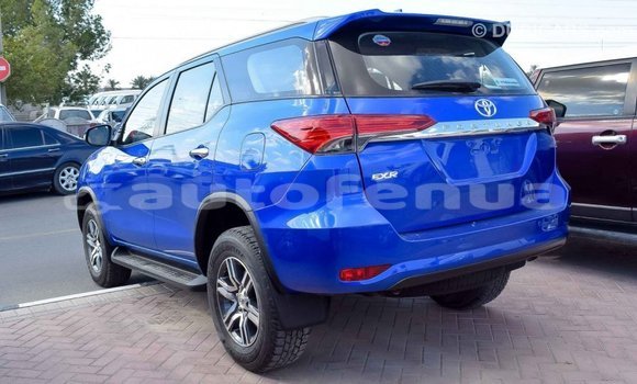 Acheter Import Voiture Toyota Fortuner Bleu à Import - Dubai, Marquesas Acheter Import Voiture Toyota Fortuner Bleu à Import - Dubai, Marquesas