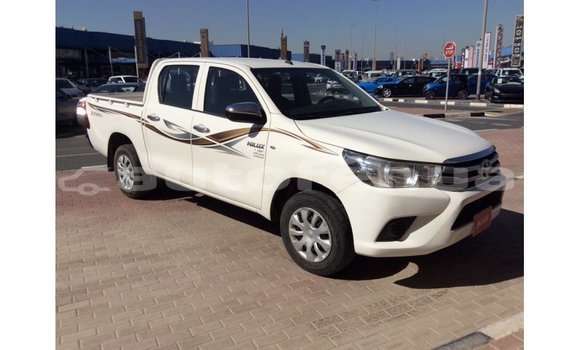Buy Import Toyota Hilux White Car in Import - Dubai in Marquesas Buy Import Toyota Hilux White Car in Import - Dubai in Marquesas