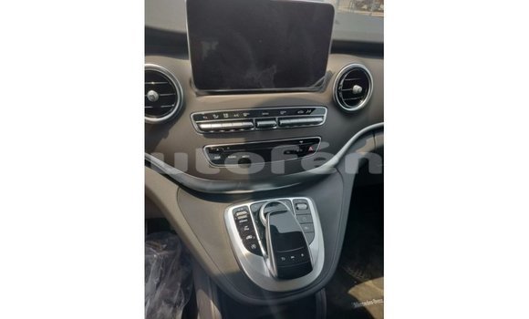 Buy Import Mercedes-Benz 250 Black Car in Import - Dubai in Marquesas Buy Import Mercedes-Benz 250 Black Car in Import - Dubai in Marquesas