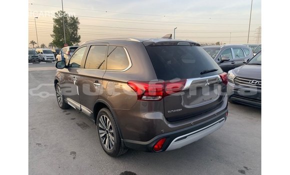 Buy Import Mitsubishi Outlander Brown Car in Import - Dubai in Marquesas Buy Import Mitsubishi Outlander Brown Car in Import - Dubai in Marquesas