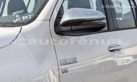 Acheter Import Voiture Toyota Hilux Blanc à Import - Dubai, Marquesas Acheter Import Voiture Toyota Hilux Blanc à Import - Dubai, Marquesas