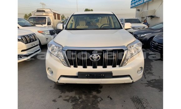 Acheter Import Voiture Toyota Prado Blanc à Import - Dubai, Marquesas Acheter Import Voiture Toyota Prado Blanc à Import - Dubai, Marquesas