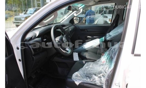 Buy Import Toyota Hilux White Car in Import - Dubai in Marquesas Buy Import Toyota Hilux White Car in Import - Dubai in Marquesas