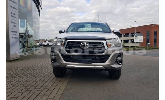 Buy Import Toyota Hilux Brown Car in Import - Dubai in Marquesas Buy Import Toyota Hilux Brown Car in Import - Dubai in Marquesas