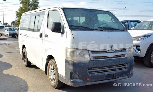 Buy Import Toyota Hiace White Car in Import - Dubai in Marquesas Buy Import Toyota Hiace White Car in Import - Dubai in Marquesas