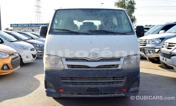 Buy Import Toyota Hiace White Car in Import - Dubai in Marquesas Buy Import Toyota Hiace White Car in Import - Dubai in Marquesas