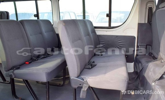 Buy Import Toyota Hiace White Car in Import - Dubai in Marquesas Buy Import Toyota Hiace White Car in Import - Dubai in Marquesas
