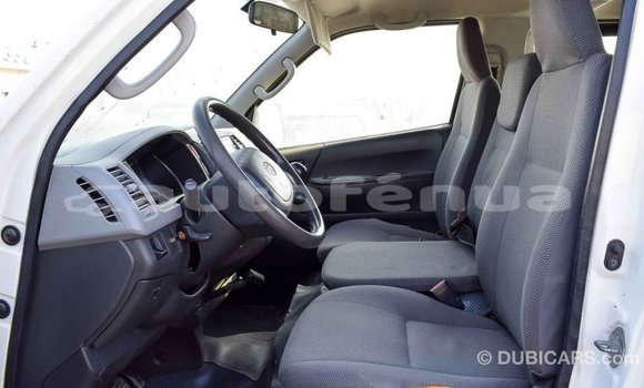 Buy Import Toyota Hiace White Car in Import - Dubai in Marquesas Buy Import Toyota Hiace White Car in Import - Dubai in Marquesas